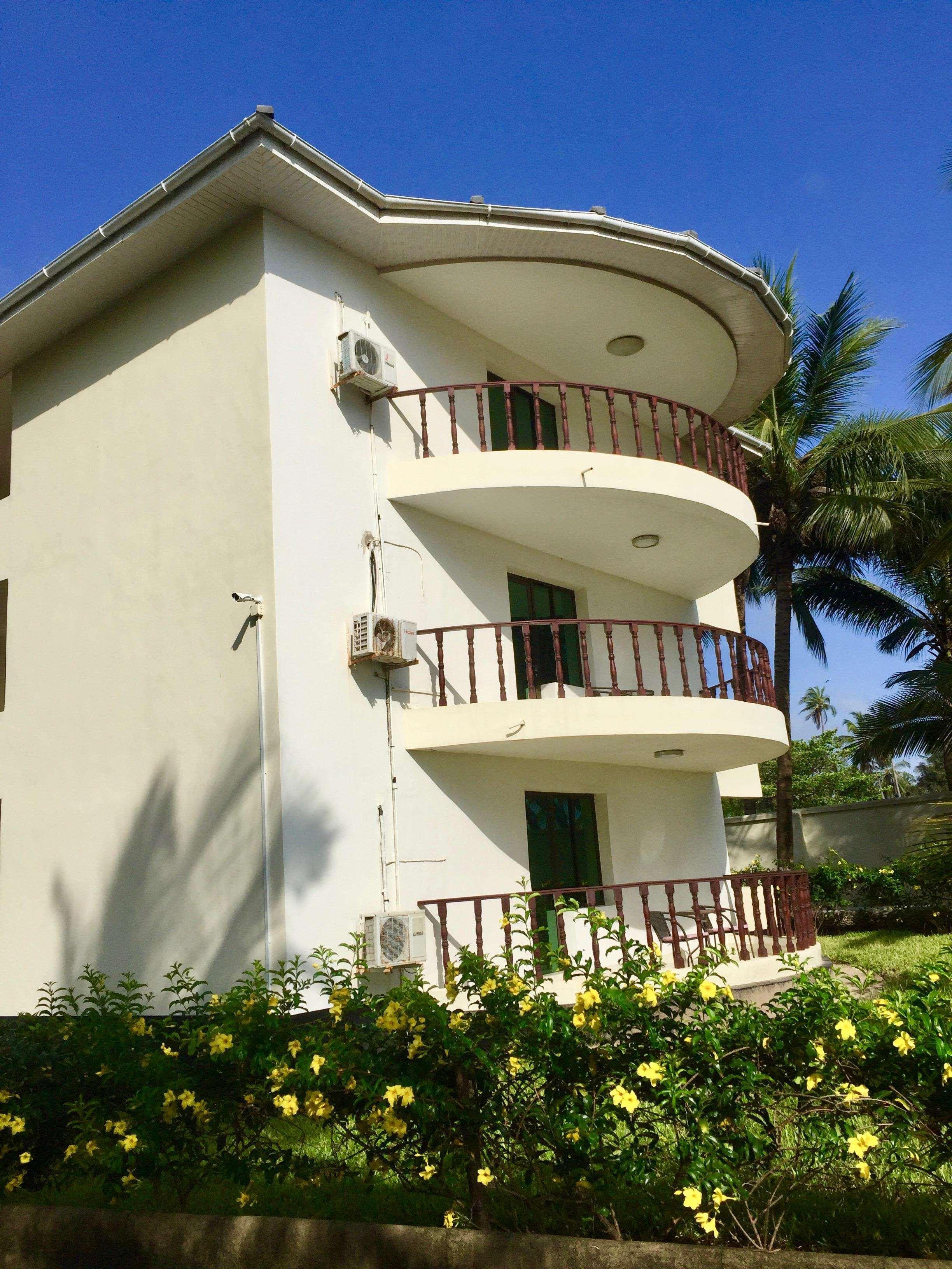 Oceanic Bay Hotel & Resort Багамойо Екстериор снимка