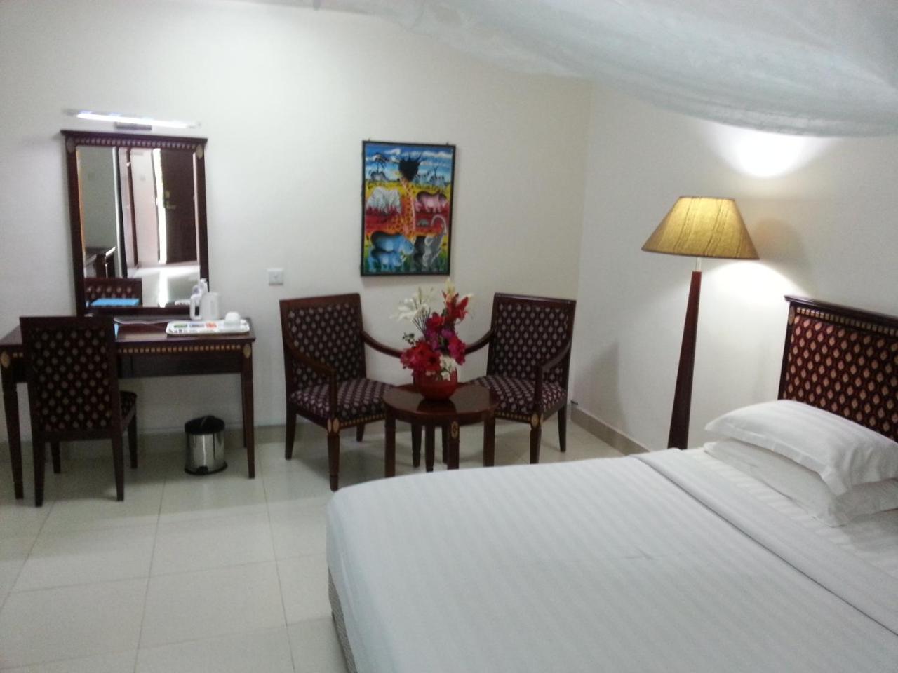 Oceanic Bay Hotel & Resort Багамойо Екстериор снимка